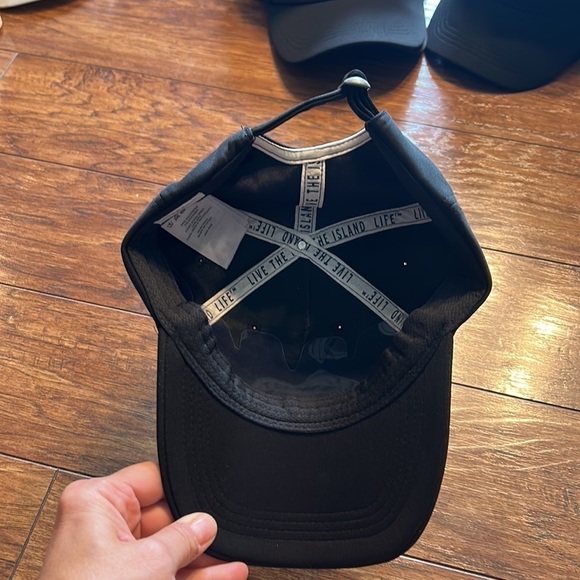 Tommy Bahama Golf Hat, Black, Adjustable, Polyester, NWT - Picture 6 of 9